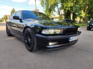 Авто BMW 7 Серия 1998 № 8881801