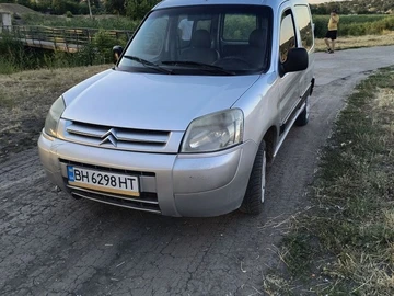 Авто Citroen Berlingo 2004 № 8882001