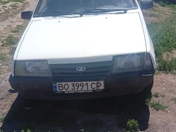 Авто ВАЗ 21099 1992 № 8882105
