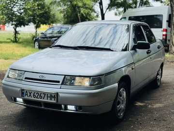 Авто ВАЗ 2110 2004 № 8882224