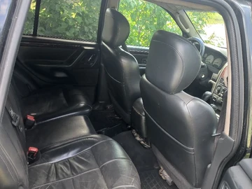 Авто Jeep Cherokee 2003 № 8882240