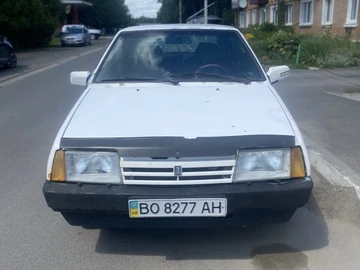 Авто ВАЗ 2109 1992 № 8882440