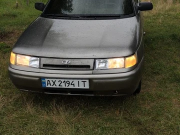 Авто ВАЗ 2110 2001 № 8882444