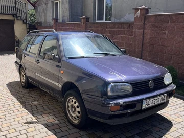 Авто Volkswagen Golf 2000 № 8882534