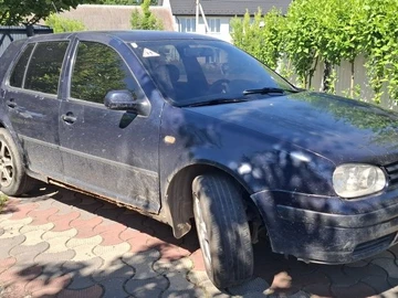 Авто Volkswagen Golf 1999 № 8882612