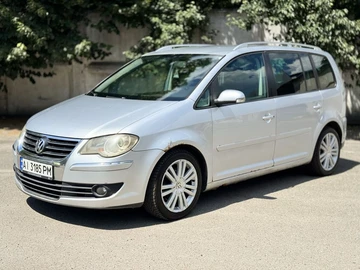 Авто Volkswagen Touran 2007 № 8882717