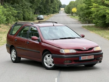 Авто Renault Laguna 2000 № 8882754
