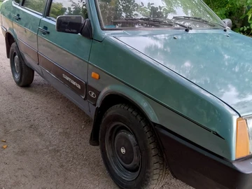 Авто ВАЗ 21099 1993 № 8882932