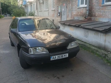 Авто Opel Omega 1989 № 8883065