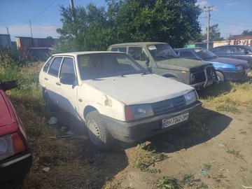Авто ВАЗ 2109 1990 № 8883247