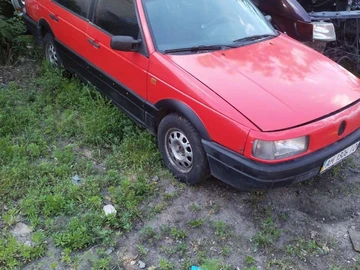 Авто Volkswagen Passat Sedan 1990 № 8883266