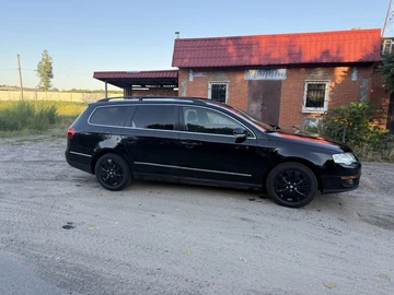 Авто Volkswagen Passat Variant 2007 № 8883335