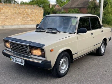 Авто ВАЗ 2107 1984 № 8883458