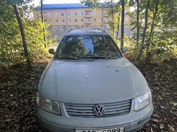 Авто Volkswagen Passat Hatchback 1998 № 8883538