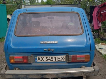 Авто ВАЗ 2121 1990 № 8883620
