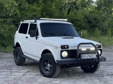 Авто ВАЗ 2121 1992 № 8883733