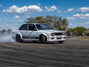 Авто BMW 3 Серия 1987 № 8884060