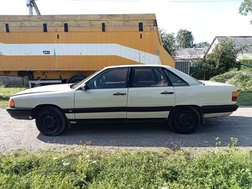 Авто Audi 100 1983 № 8884309