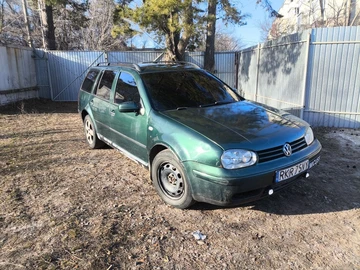 Авто Volkswagen Golf 2001 № 8884445