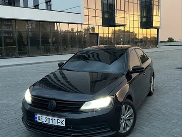 Авто Volkswagen Jetta 2015 № 8884461