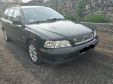 Авто Volvo V40 Kombi 1999 № 8884538