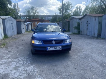 Авто Volkswagen Passat Variant 1999 № 8884599