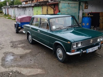 Авто ВАЗ 2103 1976 № 8884601