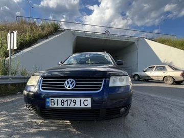 Авто Volkswagen Passat Variant 2003 № 8884649