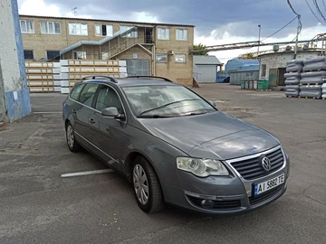 Авто Volkswagen Passat Variant 2006 № 8884676