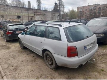Авто Audi A4 1999 № 8884769