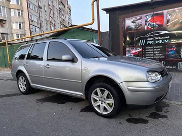 Авто Volkswagen Golf 2003 № 8884919