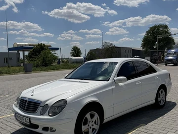 Авто Mercedes 220 2004 № 8885092