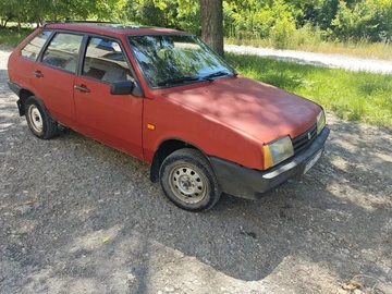 Авто ВАЗ 2109 1993 № 8885165
