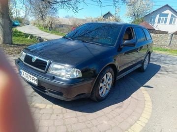 Авто Skoda Octavia 2000 № 8885192
