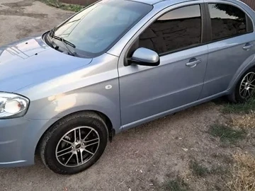 Авто Chevrolet Aveo 2008 № 8885310
