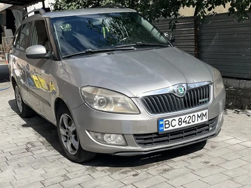 Авто Skoda Fabia 2011 № 8885354
