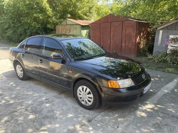 Авто Volkswagen Passat Sedan 1997 № 8885360