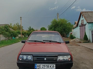 Авто ВАЗ 2109 1993 № 8885365