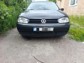 Авто Volkswagen Golf 2002 № 8885514