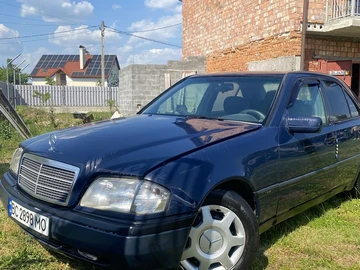 Авто Mercedes 220 1996 № 8885725