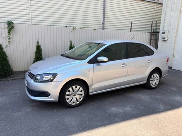 Авто Volkswagen Polo 2011 № 8886290