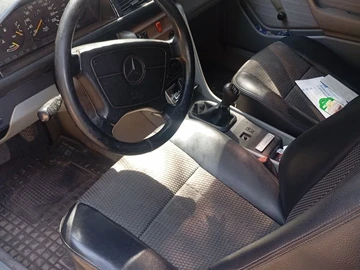 Авто Mercedes 220 1989 № 8886347