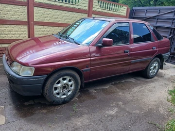 Авто Ford Escort 1992 № 8886437