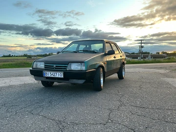 Авто ВАЗ 21099 1997 № 8886508