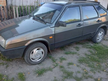 Авто ВАЗ 2109 1993 № 8886521