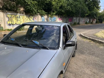 Авто Nissan Primera 1990 № 8886580