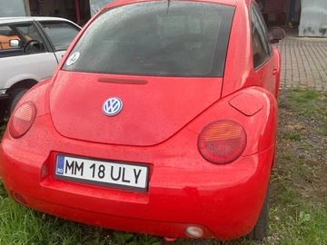 Авто Volkswagen Beetle 2000 № 8886599