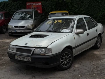 Авто Opel Vectra 1989 № 8886733