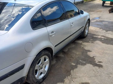 Авто Volkswagen Passat Sedan 1999 № 8886767