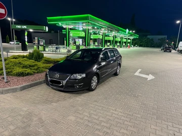 Авто Volkswagen Passat Variant 2009 № 8886943